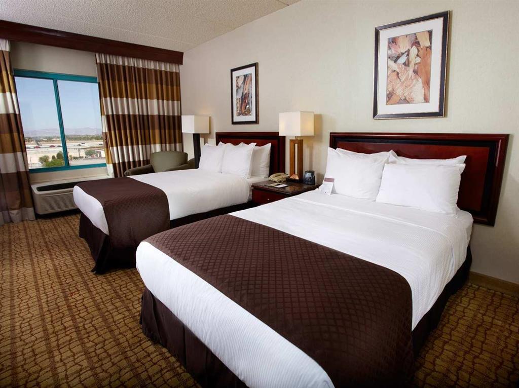 Hotel Doubletree By Hilton Vegas Airport 3*