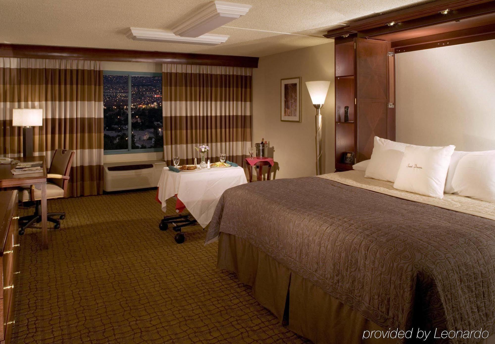 Hotel Doubletree By Hilton Vegas Airport Las Vegas