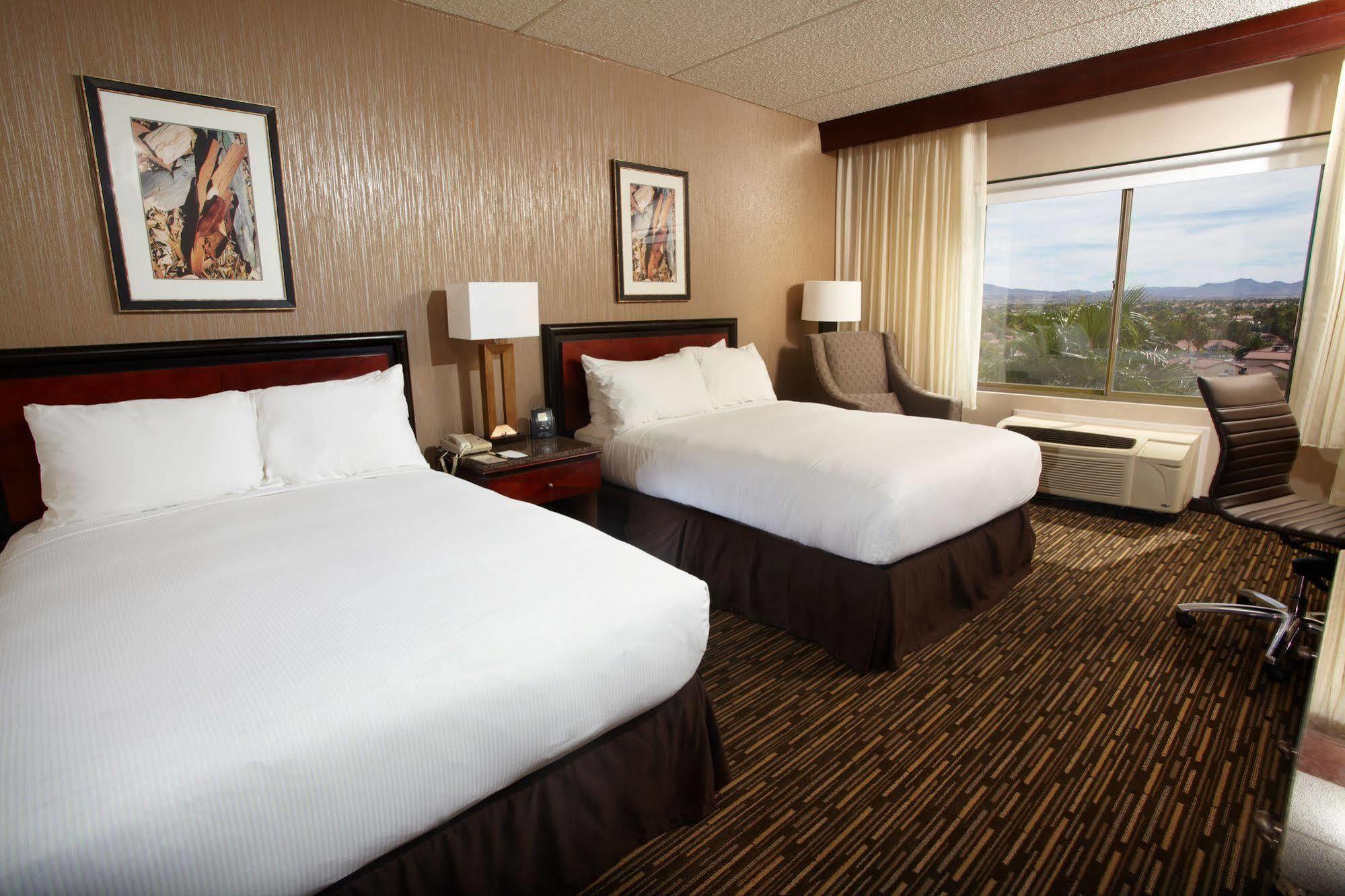 Doubletree By Hilton Vegas Airport 3*